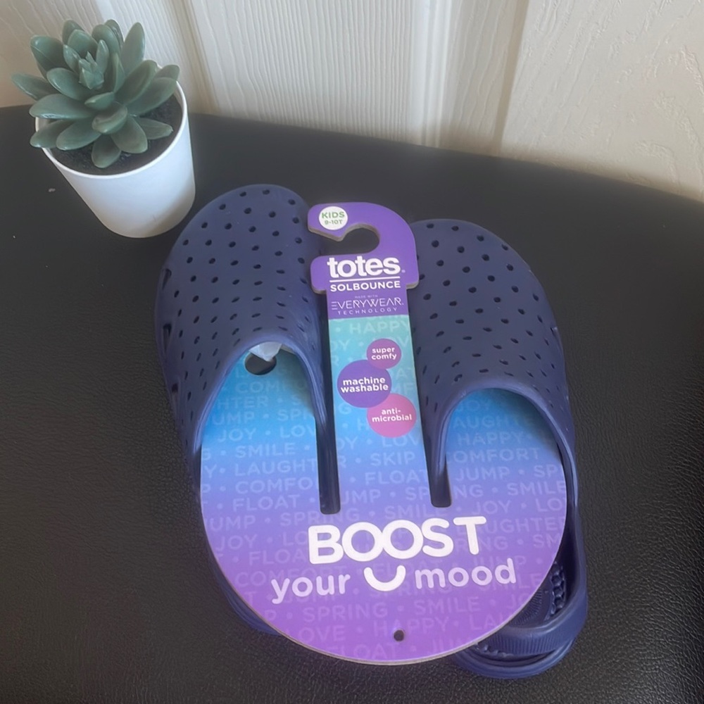 Totes Sol Bounce shoe